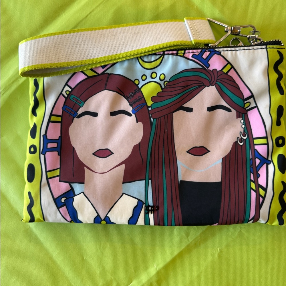 Wristlet double zipper bag